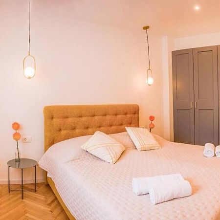 Luksuzni Apartman Ribica U Samom Centru Grada スプリト エクステリア 写真